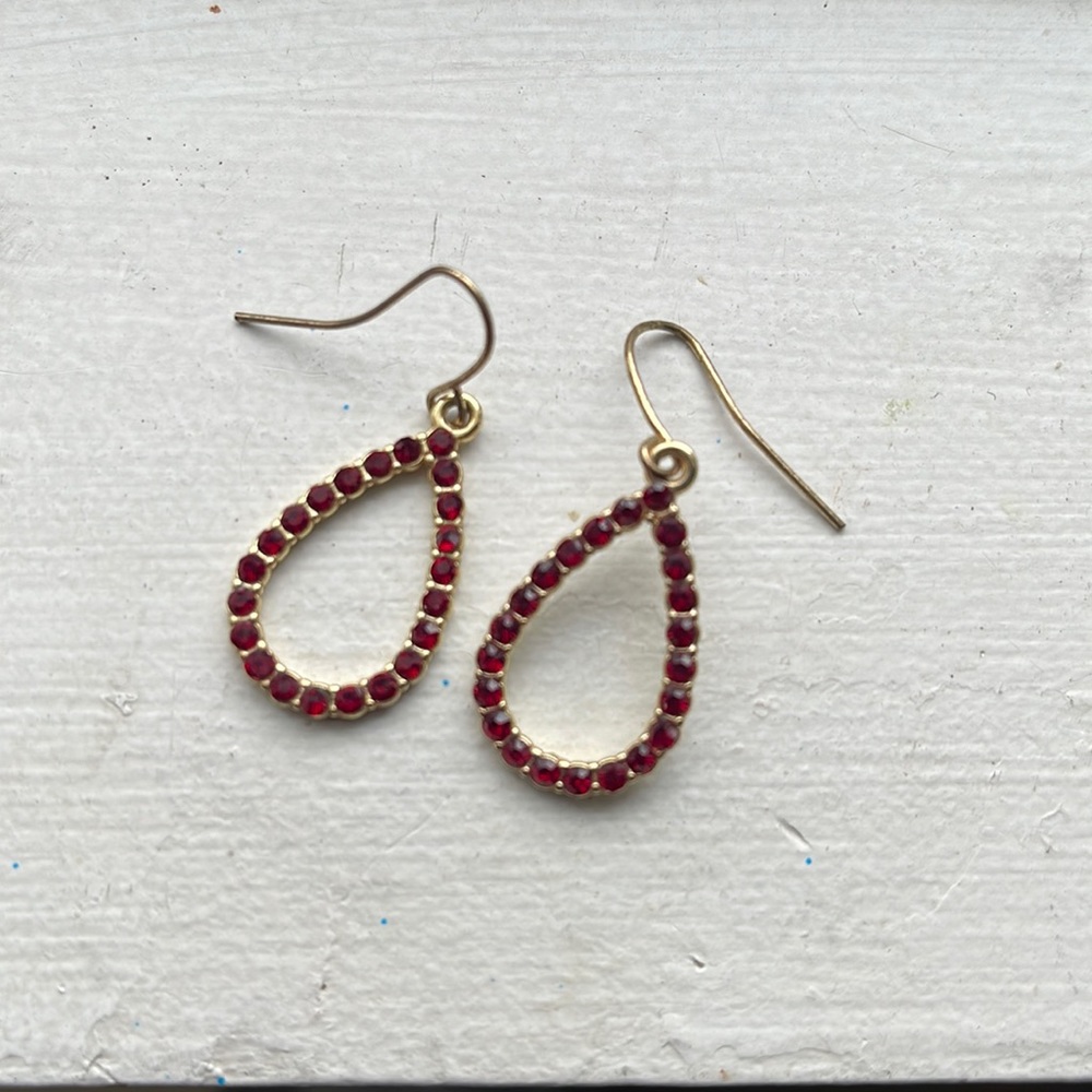 Dangle earrings